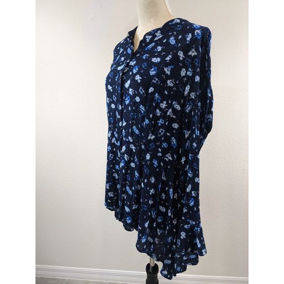Lane Bryant Button Down Top Blouse Navy Blue Floral Plus Size 16 Peplum Hi-Lo - Picture 2 of 5